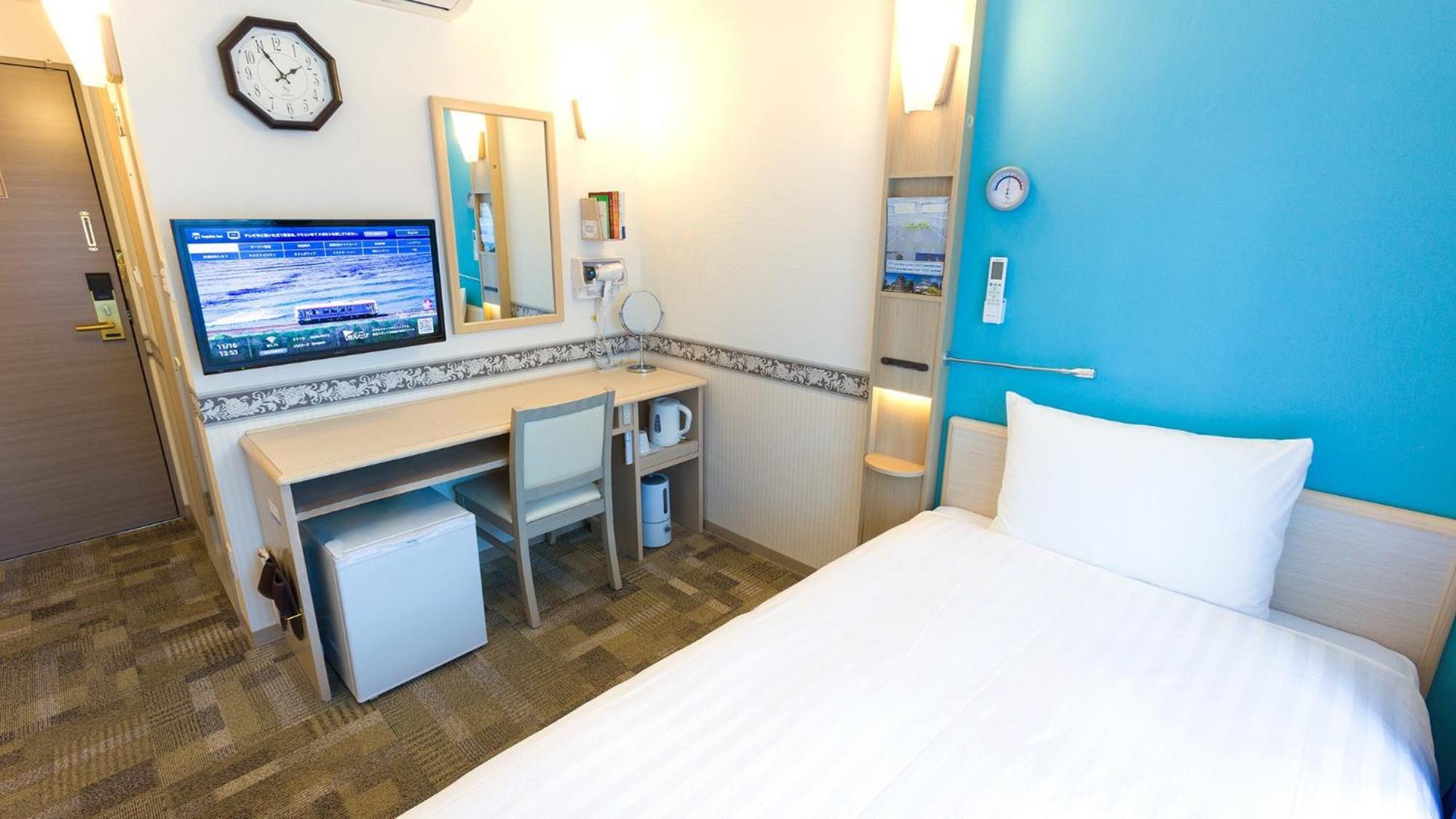 Toyoko Inn Saitama Misato Ekimae Habitación foto