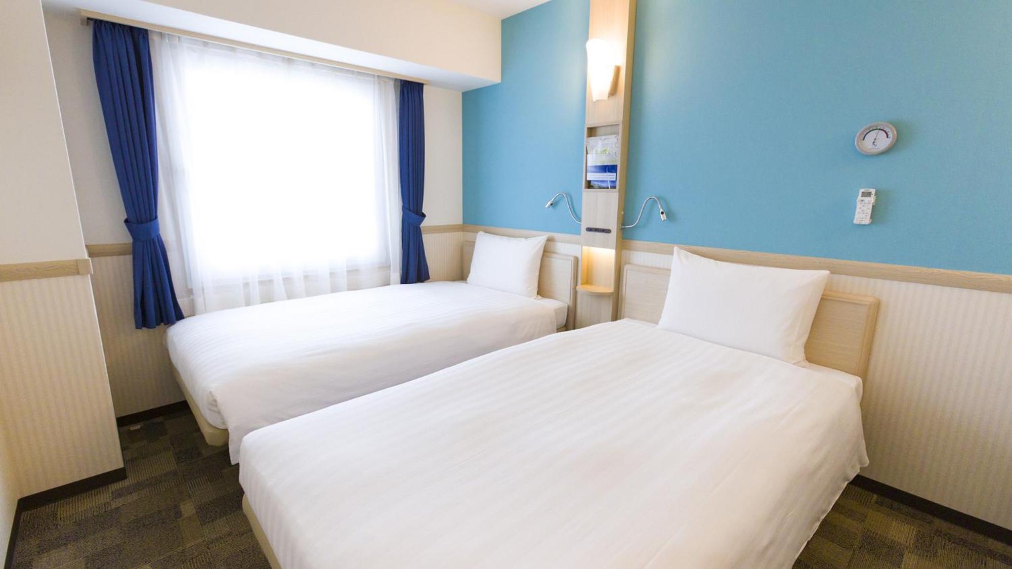 Toyoko Inn Saitama Misato Ekimae Habitación foto