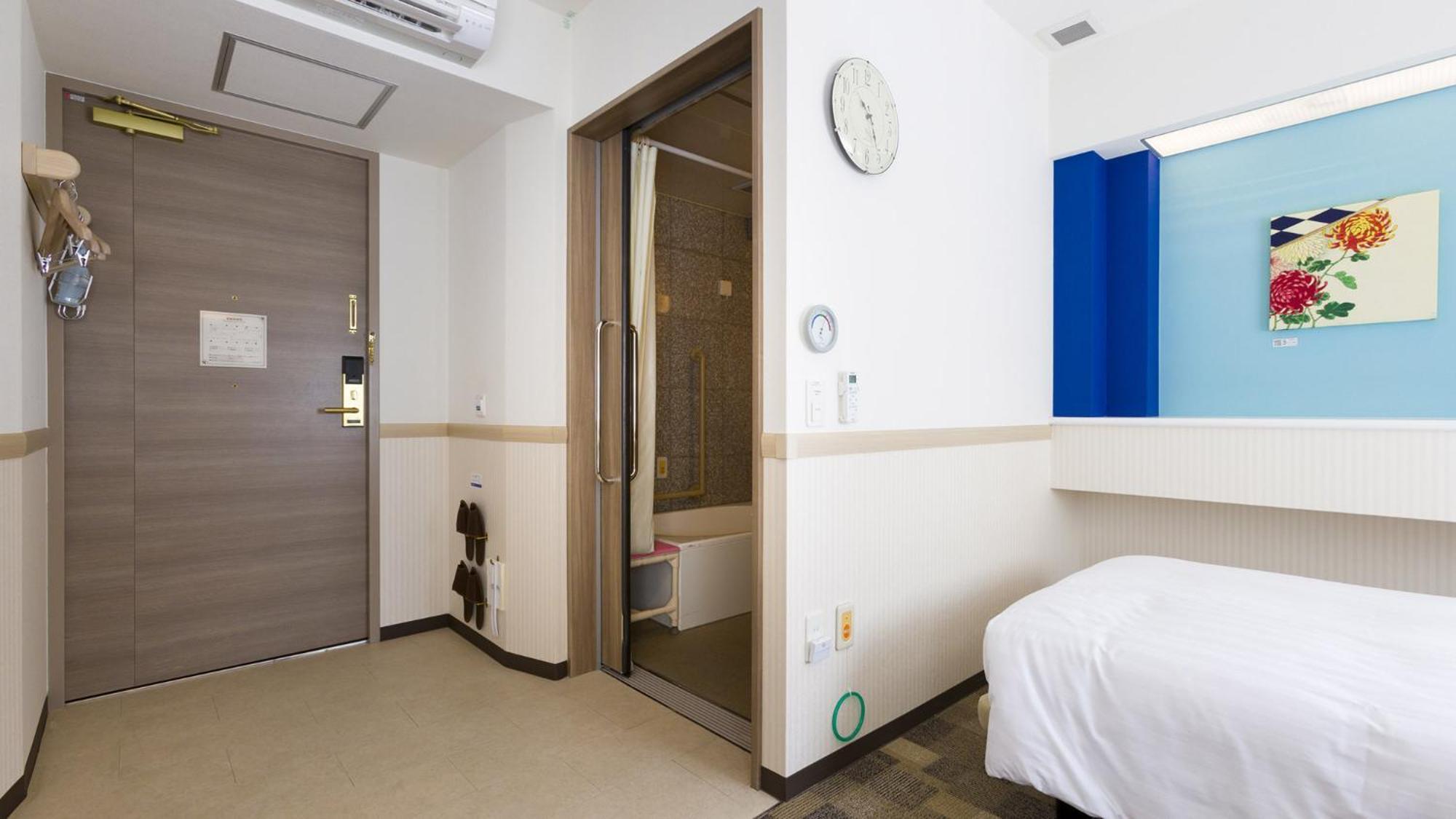 Toyoko Inn Saitama Misato Ekimae Habitación foto
